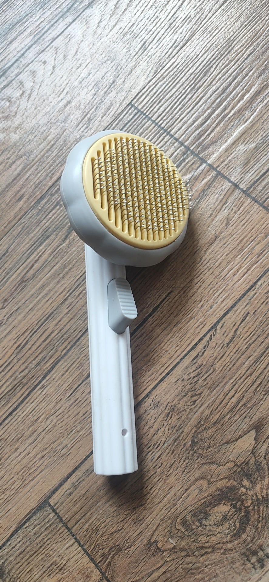 Pumpkin Pet Hair Remover Brush – Gentle Cat & Dog Grooming Comb for Easy Shedding Control