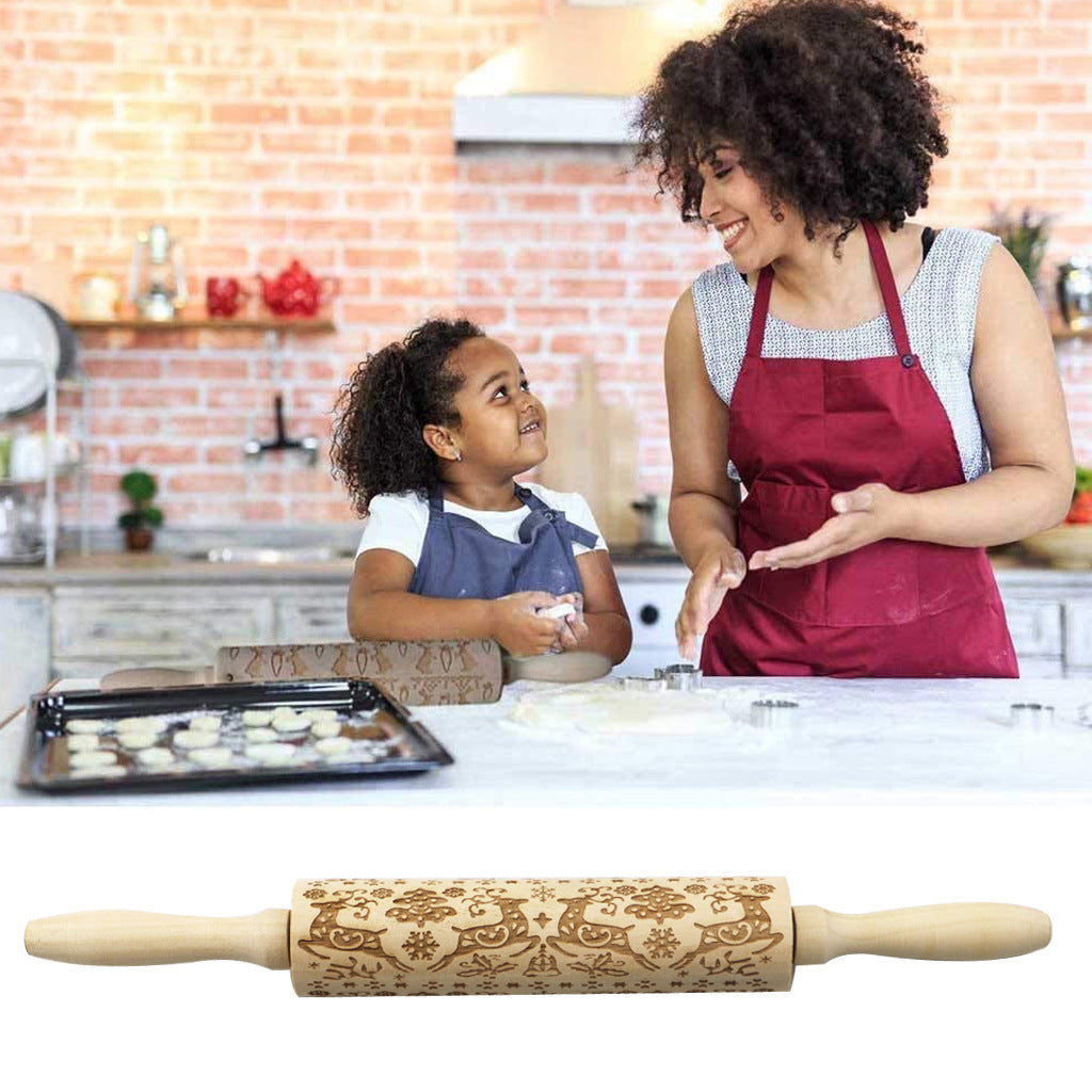 Christmas Elk Embossed Wooden Rolling Pin – Laser-Engraved Cookie Dough Roller for Festive Baking