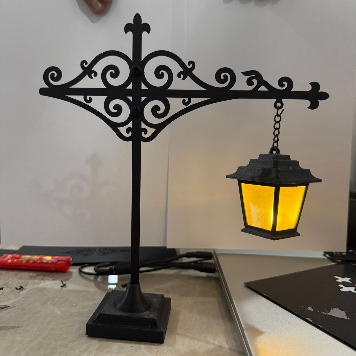 New cross-border product: Library Lantern-Decorative Bookshelf Lighting