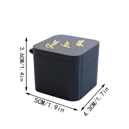 Annoying Gift Box 6 cm – Funny 3D-Printed Christmas Prank Gift and Novelty Toy in Red and Blue